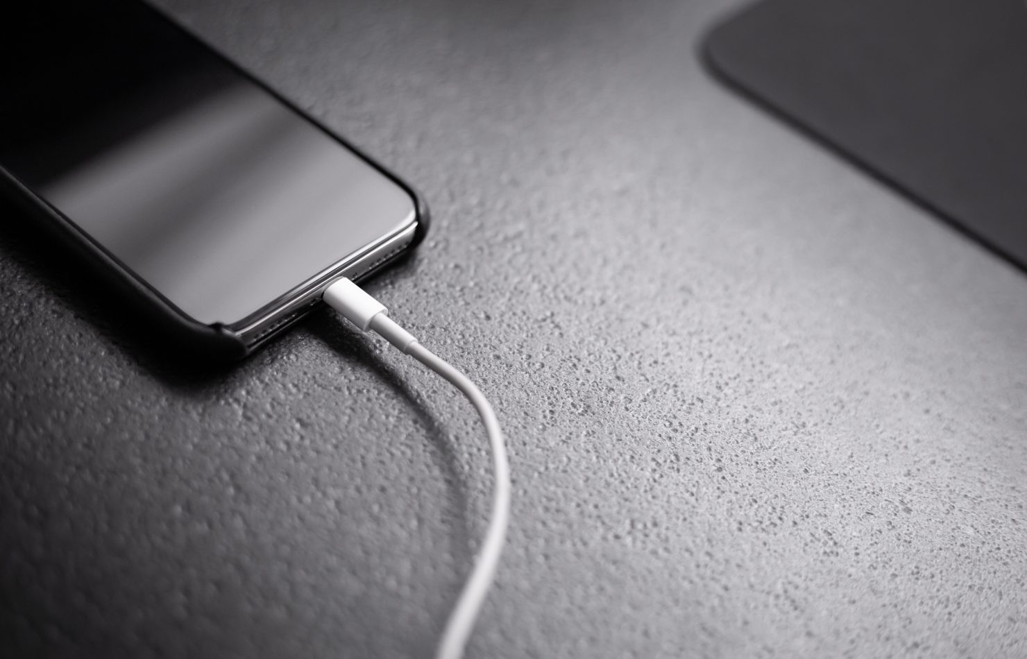 fast charging iphone