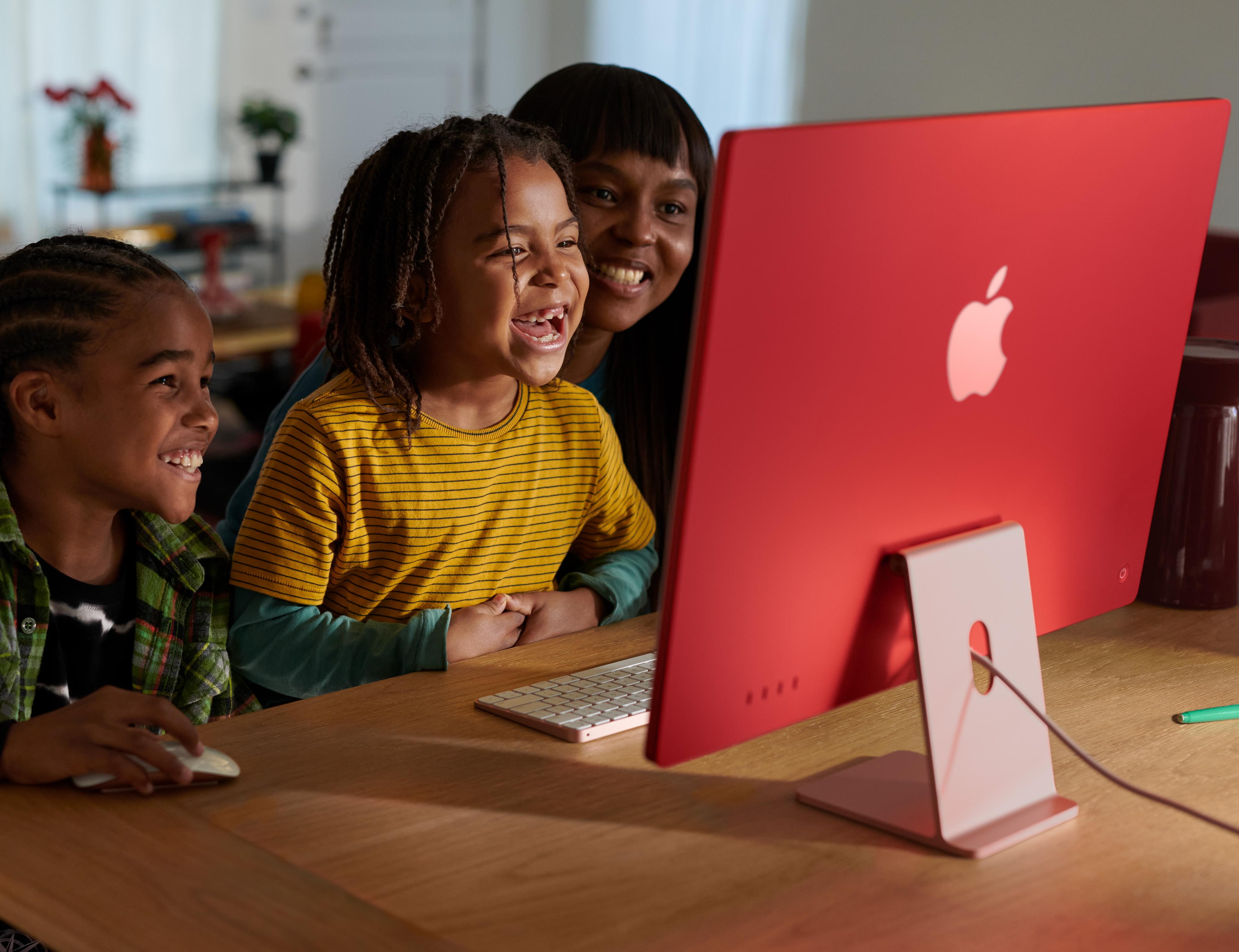 iMac 24″ – Yellow iMac 24″ – Yellow